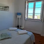 Maria Saudade - Bright & Spacious With Views In The Heart Of Apartament *