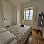 Maria Saudade - Bright & Spacious With Views In The Heart Of Apartament