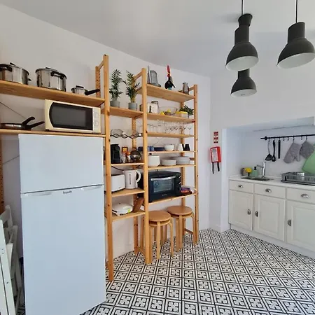 Maria Saudade - Bright & Spacious With Views In The Heart Of Appartement Sintra