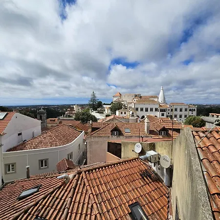 Maria Saudade - Bright & Spacious Apartment With Views In The Heart Of Sintra