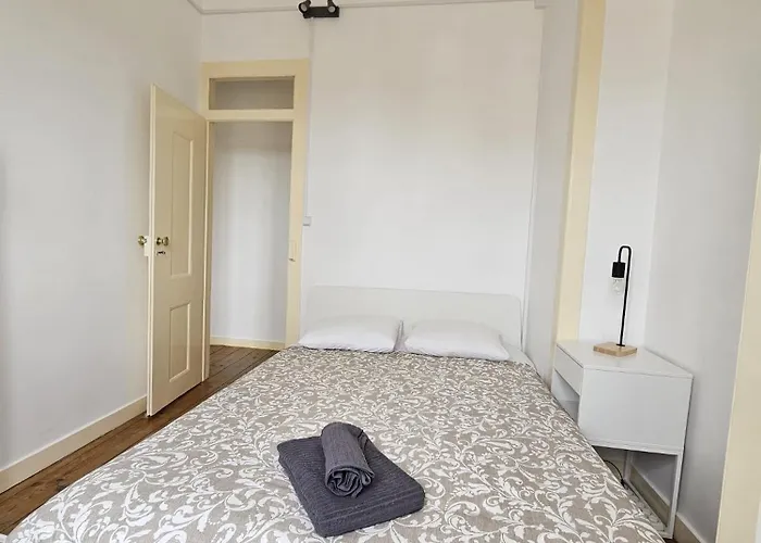 شقة Maria Saudade - Bright & Spacious With Views In The Heart Of *