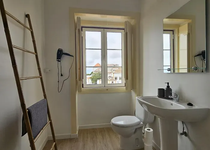 公寓 Maria Saudade - Bright & Spacious With Views In The Heart Of