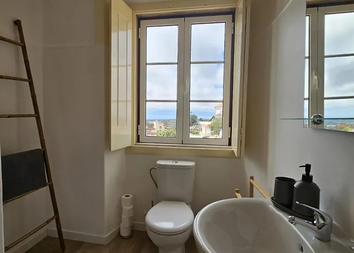 Maria Saudade - Bright & Spacious Apartment With Views In The Heart Of Sintra Apartament Sintra